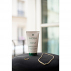 Shampooing Antipelliculaire Équilibrant
