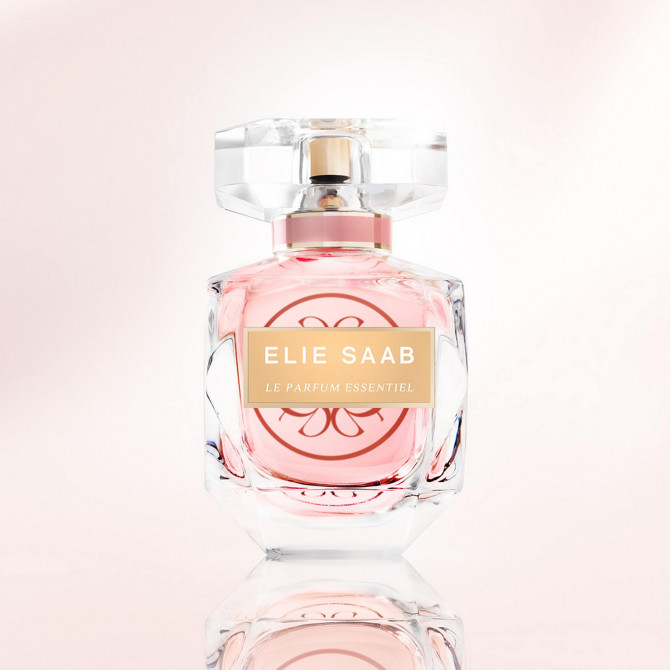 LE PARFUM ESSENTIEL