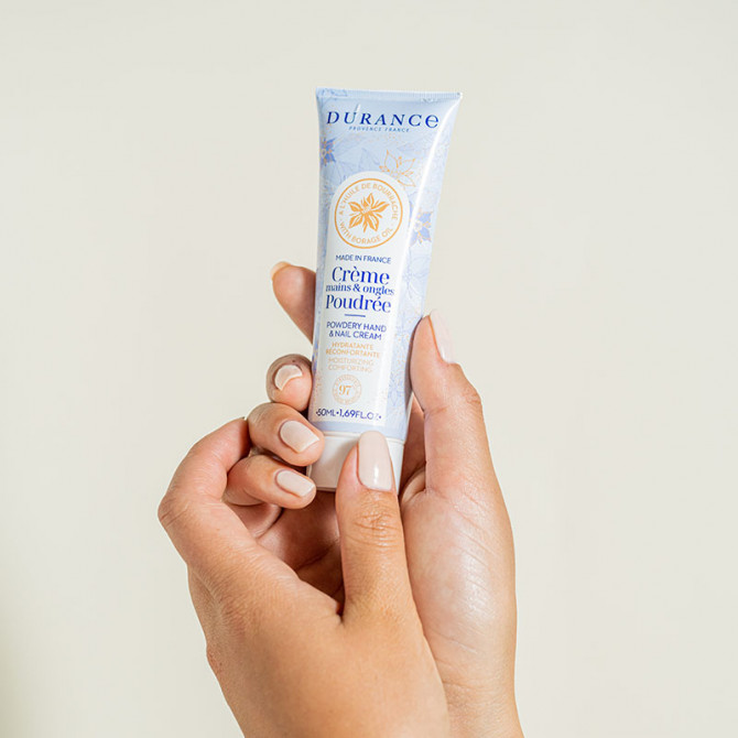 Crème mains et ongles poudrée