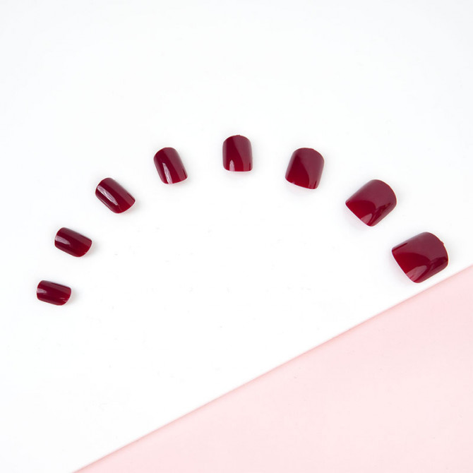 Gekleurde vierkante kunstnagels
