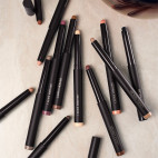 Caviar Stick Eye Colour