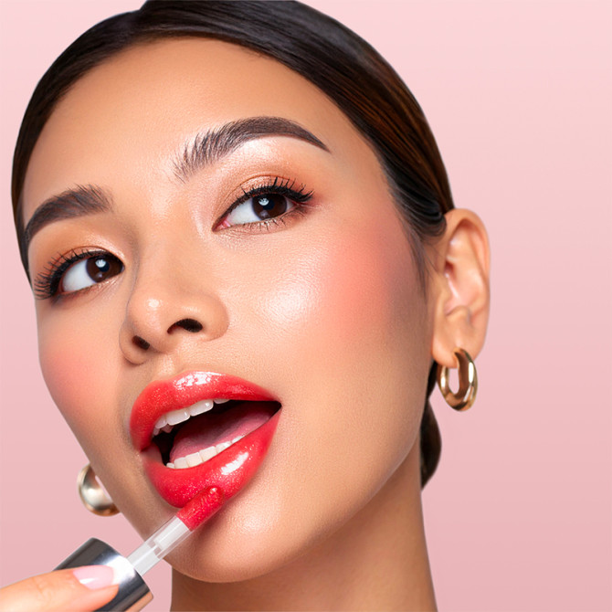 Bálsamo labial Rose Glow Gloss - N.º 3 FIZZY FIRE