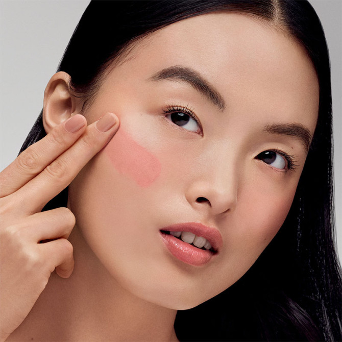 Futurist Blush STOLEN GLANCE