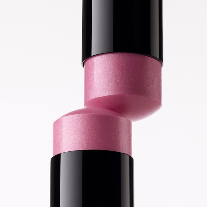 BAUME ESSENTIEL ROUGE NOIR
