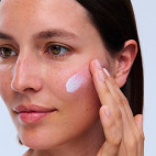 UV Plus Skin Barrier LSF 50+ und Schutz vor Umweltverschmutzung