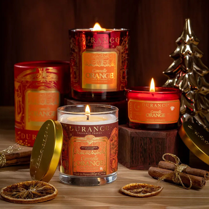 Petite Bougie de Noël Parfumée